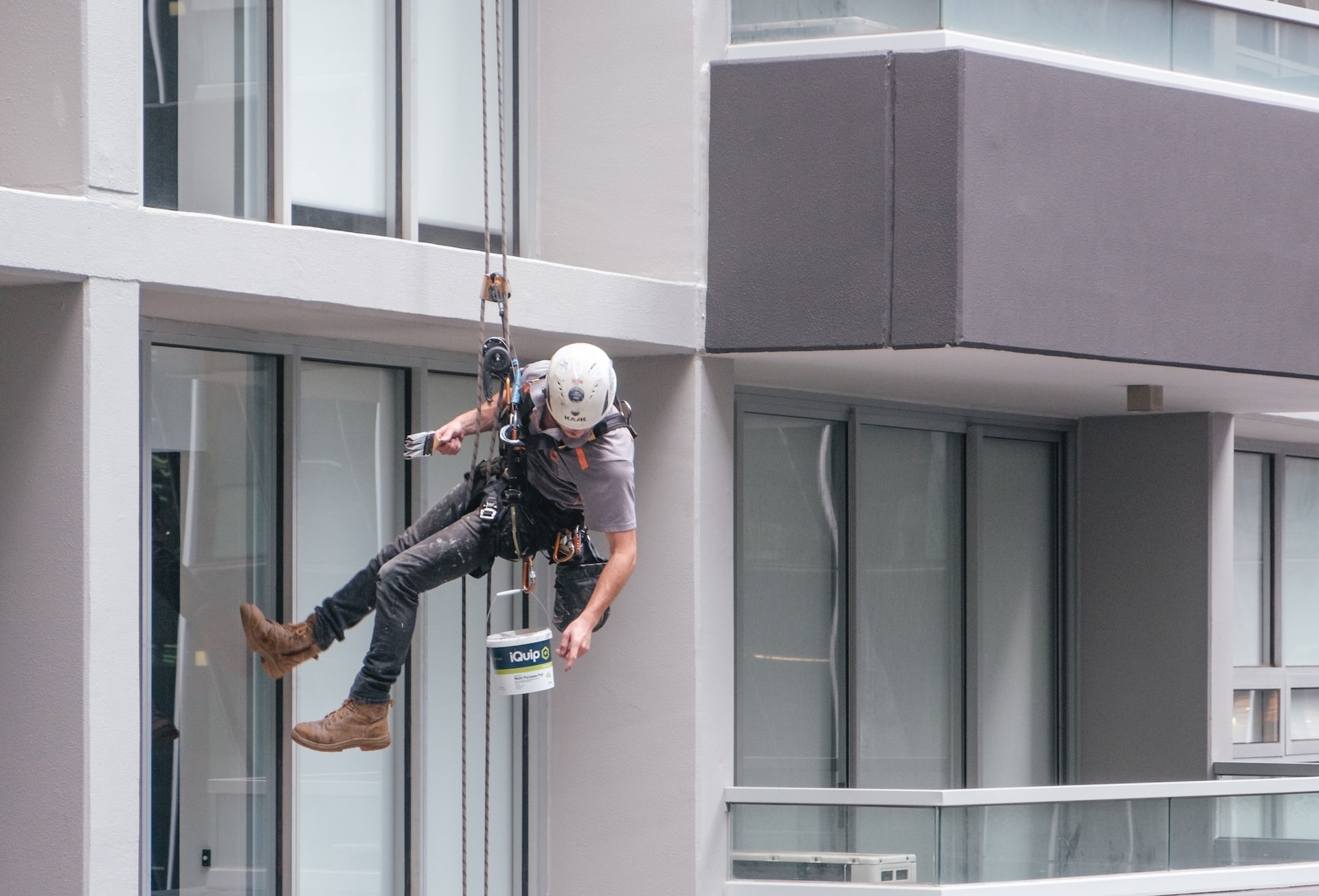 Trabajos en altura: seguridad, tecnología y conciencia en las alturas que salvan vidas